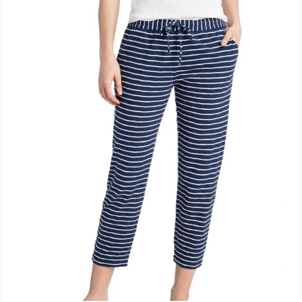 Vineyard Vines Navy Blue White Striped Knit Nautical Capri Pants Size Medium - Picture 1 of 10